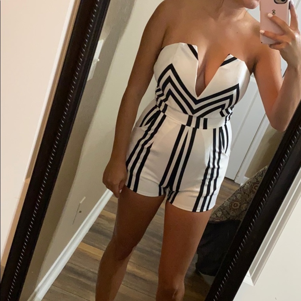 Low cut romper